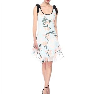 Donna Morgan sleeveless Floral dress